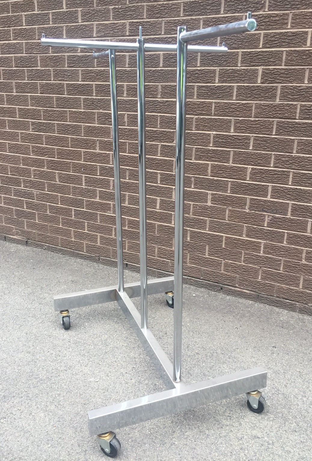 Second Hand 4 Way Clothing Rack